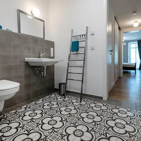 Stilvolles Garten-appartment Im Kurgebiet