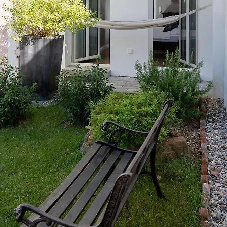 Stilvolles Garten-appartment Im Kurgebiet Apartment *